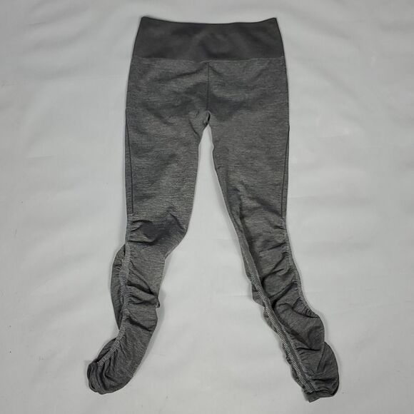 Fabletics High Waisted Seamless Ruched Legging size M - Picture 3 of 7
